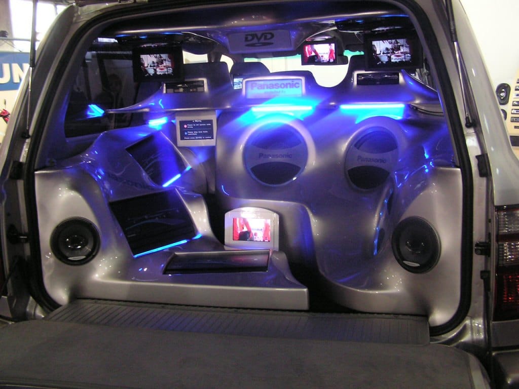 Instalasi audio - sound system mobil