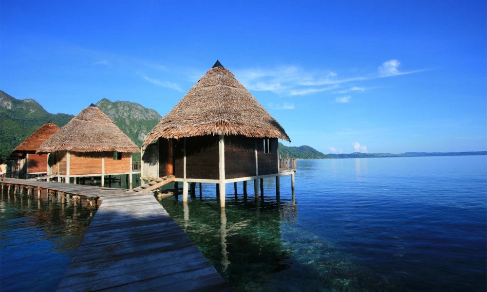 Hotel mewah Indonesia di 6 lokasi terindah 65 Exotic Ora Beach Resort - Hotel Mewah Indonesia 3