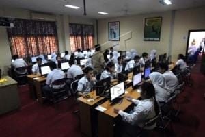 Yogyakarta, 3 SMP Siap Menyelenggarakan UN Berbasis Komputer 44 siswa 2