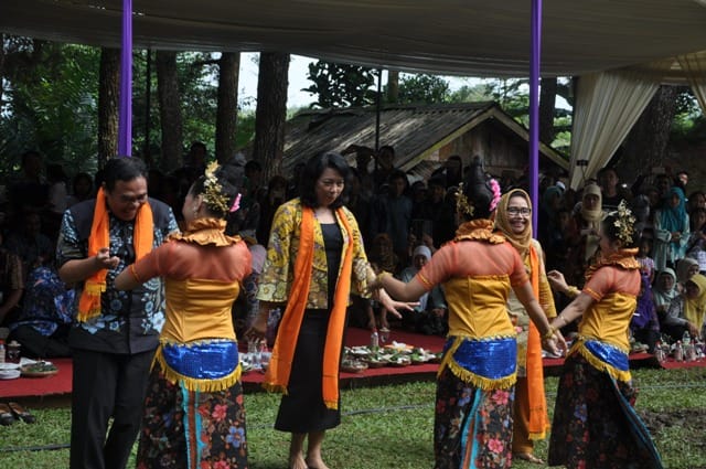 Tradisi Syawalan Di Linggoasri : Bupati Akan Dorong Masuk Kalender Pariwisata Nasional 43 Syawalan 1