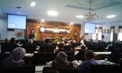 Rapat Paripurna DPRD,Walikota Absen, Ketua Dewan "Berang" 56 dpr