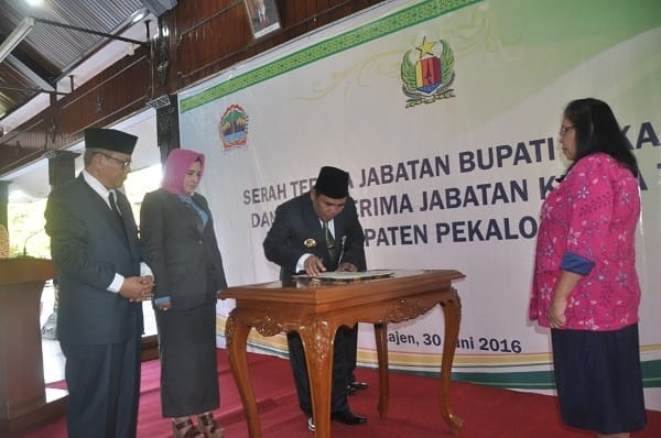 Bupati Baru : Mengentaskan Kemiskinan Menjadi Prioritas Utama 53 sertijab 2