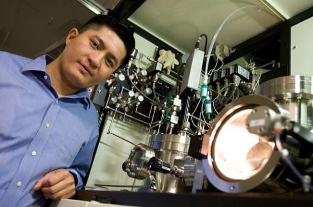 6 Kisah Sukses Orang Indonesia Jenius di Luar Negeri 54 6 Kisah Sukses Orang Indonesia Jenius di Luar Negeri Prof Nelson Tansu, PhD