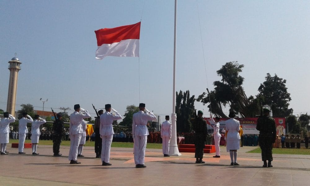Kabupaten Batang " Upacara Bendera Peringatan HUT Kemerdekaan RI, Diwarnai Insident Bendera Terjatuh" 48 batang 2