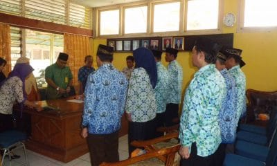 Sekretaris Diknas,BU, Lakukan Mutasi 9 Orang Guru Dan Kepsek 46 CIMG0991