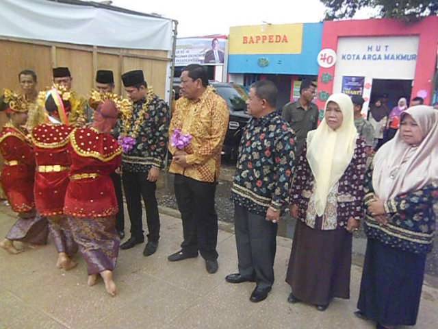 Penutupan HUT Kota Arma ke 40 Menampilkan Tarian Adat Suku Rejang Dan Tari Perang Dari Suku Enggano 43 sddefault