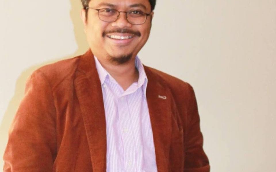 Ulama dalam Sejarah Islam : Dilembagakan untuk kepentingan politik 41 Sumanto Al-Qurtuby - sejarah ulama Islam