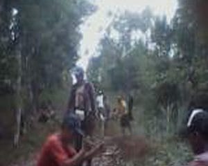 Warga Binjai Gotong Royong