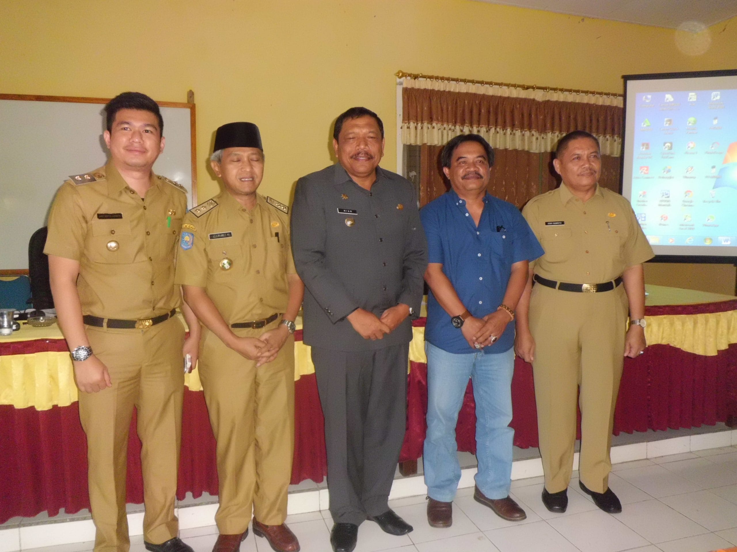 Membangun Akses Jalan Menuju Lebong Tandai, Pemkab BU MoU Dengan PT.API 41 Mou Dengan PT.API 2 scaled