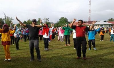 Bupati BU Senam Bersama Masyarakat