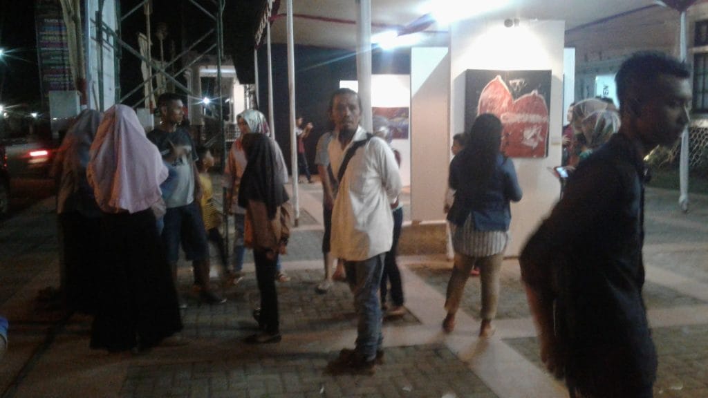 Pameran Seni Rupa Banyak Pengunjung 44 heri