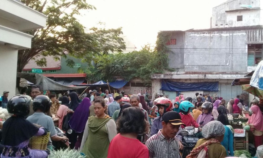 Pasar Darurat Banjarsari Padat Pengunjung 45 IMG 20180613 WA0003