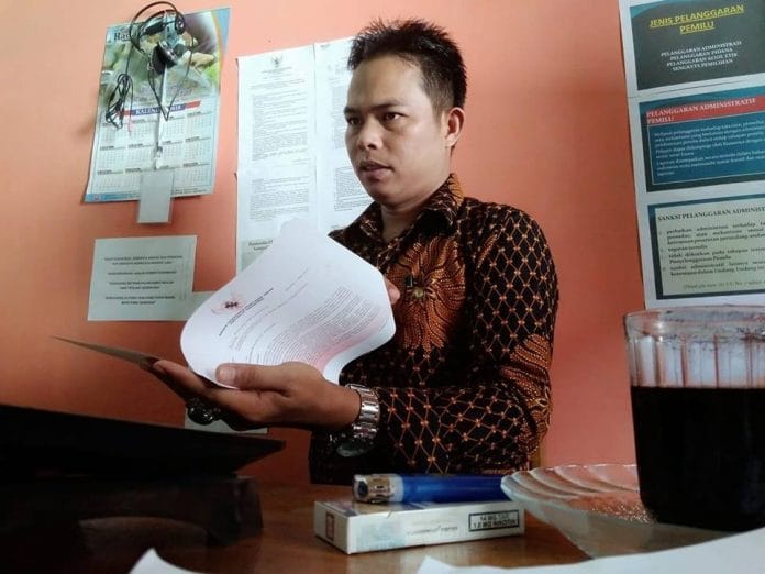 1 Staf Panwascam Arga Makmur Mengundurkan Diri, Ini Sebabnya 1 Staf Panwascam Arga Makmur Mengundurkan Diri, Ini Sebabnya