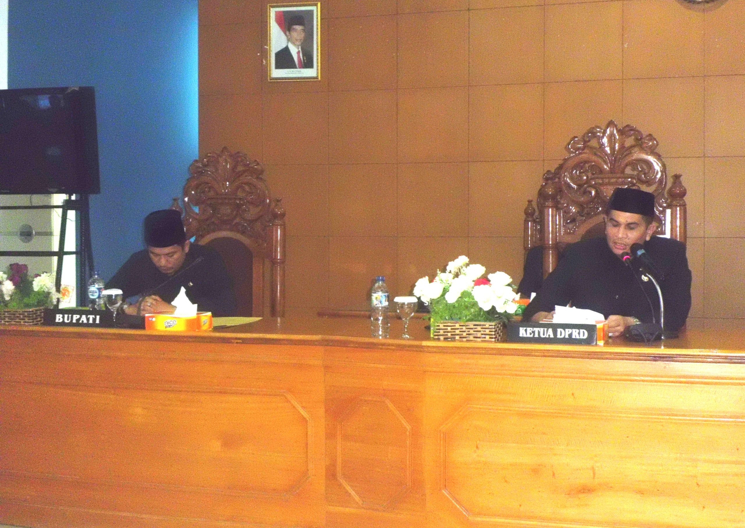 7 Fraksi DPRD Bengkulu Utara Setujui Raperda LKPD 2017 47 CIMG0889 scaled