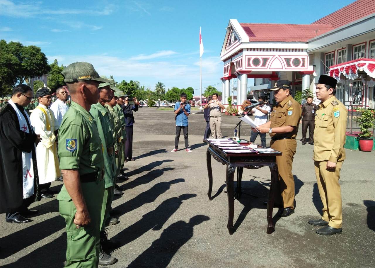 Hadapi Pemilu 2019, Bupati Bengkulu Utara Lantik 1.808 Satlinmas 41 Bupati Lantik Satlinmas Bengkulu Utara