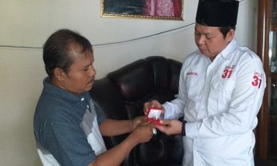Silaturahim Dengan Warga, Sultan B Najamudin Diberi Cincin