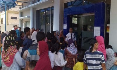 Dana PIP Cair, Ratusan Orang Tua Siswa Serbu BRI