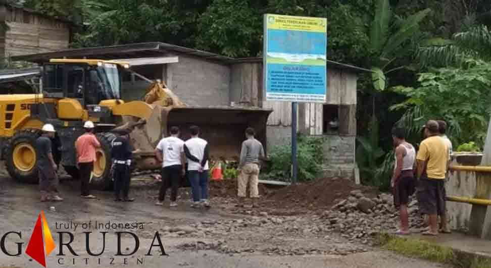 Berkat Perusahaan Swasta, Jembatan Arah Unit Sudah Bisa Dilewati 41 Berkat Perusahaan Swasta, Jembatan Arah Unit Sudah Bisa Dilewati