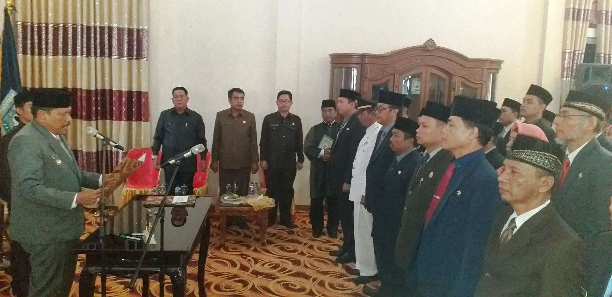 Ir.H.Mian Kembali Mutasi 63 Pejabat, Lihat Daftarnya 41 Ir.H.Mian Kembali Mutasi 63 Pejabat, Lihat Daftarnya