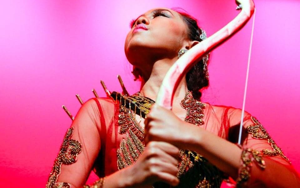 Kesenian Tari Tradisional Indonesia