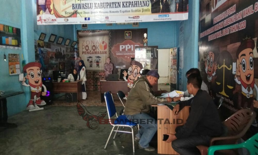 Kadaluarsa, Bawaslu Tolak Laporan Warga Tebat Karai Terkait Penyalahgunaan KTP Jalur Independen 41 IMG 20200715 WA0041