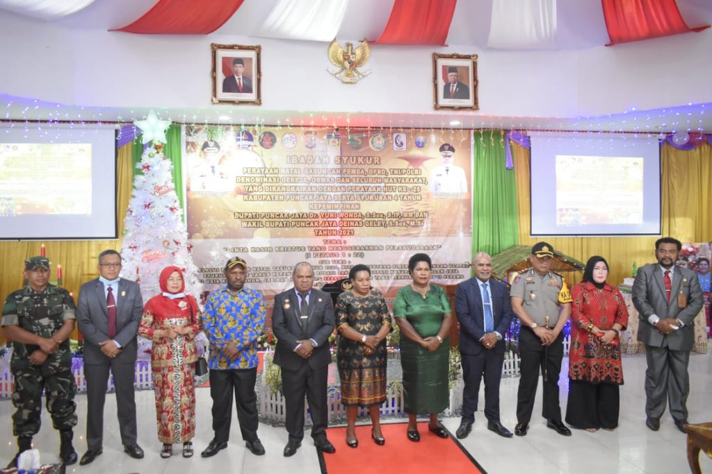 Natal Gabungan ASN, TNI-POLRI, Denominasi Gereja, Ormas, dan Masyarakat Berlangsung Penuh Hikmat