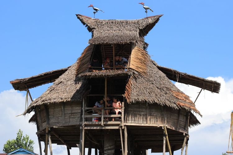 10 Rumah Adat Kalimantan Barat: Warisan Budaya yang Perlu Diketahui 44 rumah adat kalimantan barat
