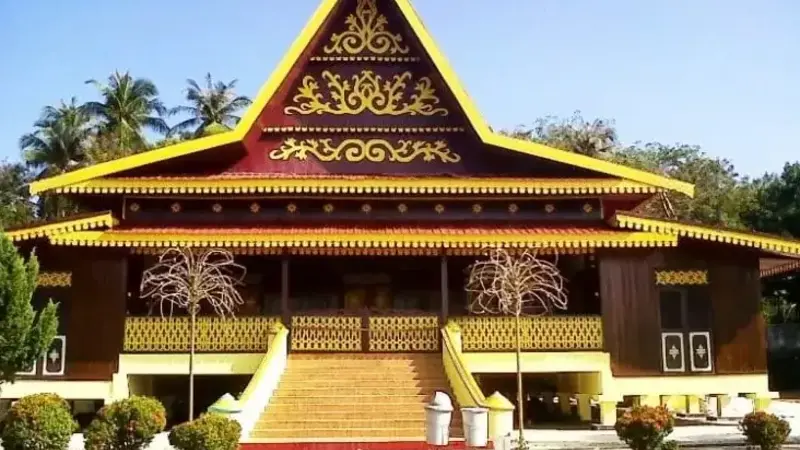 Bengkulu - Rumah Bubungan Lima