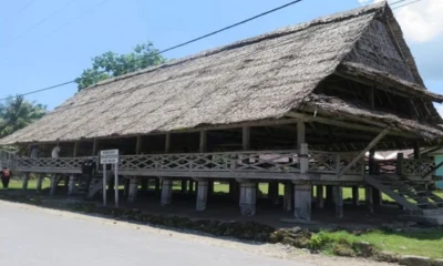rumah adat Maluku