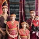 Lengkap! Inilah 10 Pakaian Adat Sumatera Utara dan Ciri Khasnya 46 pakaian adat Sumatera utara