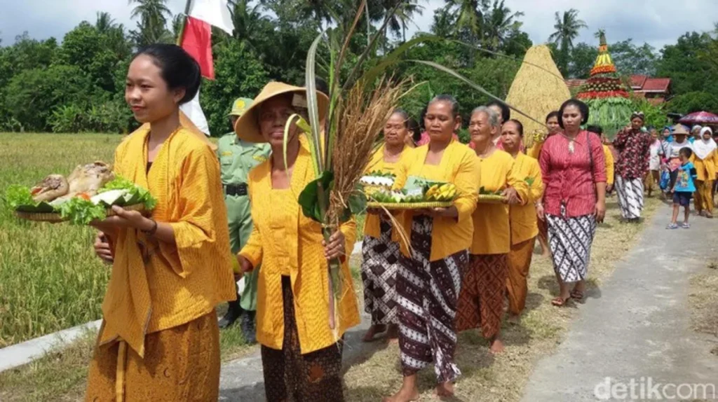 5 Jenis Upacara Adat Yogyakarta, Makna Filosofi 46 WiWitan
