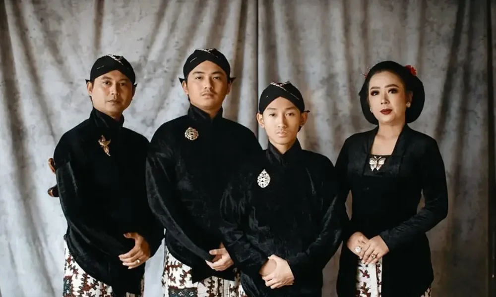 pakaian adat jawa tengah