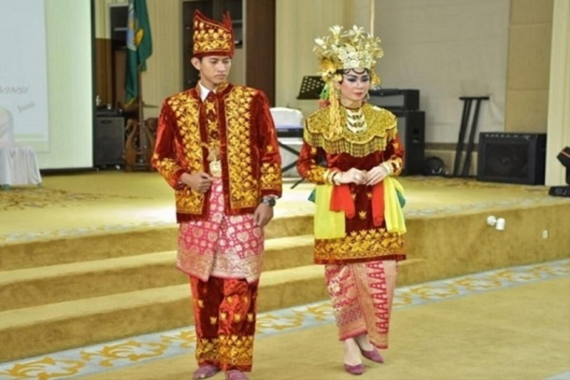 Mengenal Pakaian Adat Jambi: 3Jenis, Sejarah + Filosofi 43 pakaian adat jambi 1