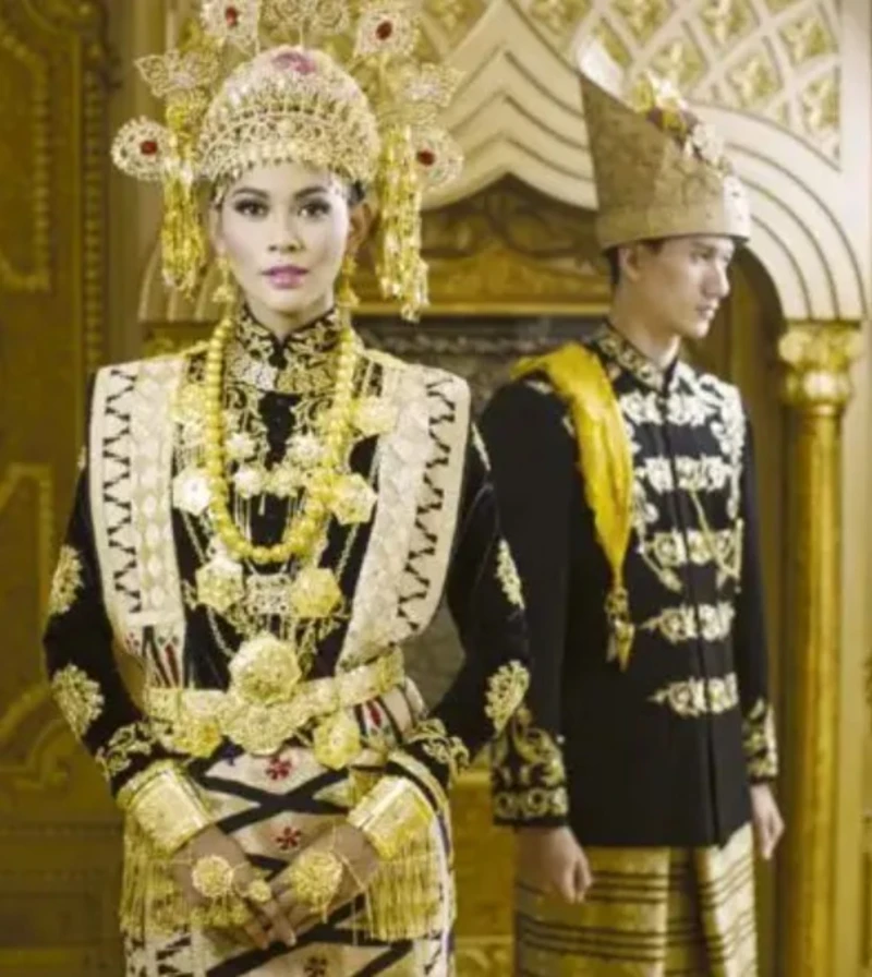 pakaian adat kalimantan timur 22