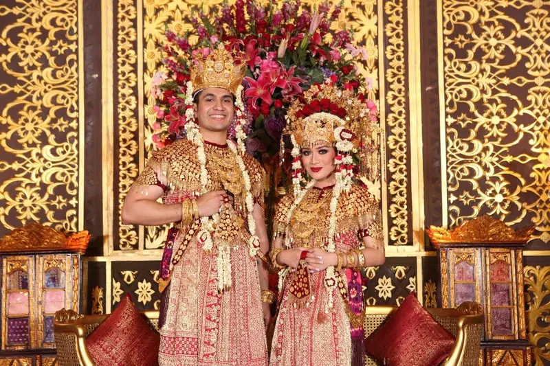 Pakaian Adat Sumatera Selatan: Keunikan, Makna, dan Jenis-Jenisnya 42 pakaian adat sumatera selatan 7