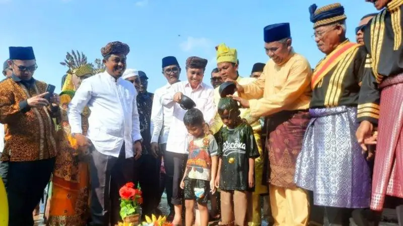 5 Upacara Adat Riau Paling Sakral & Langka! 44 upacara adat riau 3