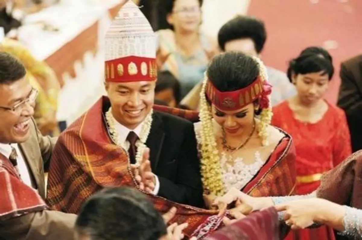 5 Upacara Adat Sumatera Utara dan Keunikannya 41 upacara adat sumatera utara