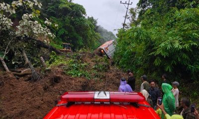 Tanah Longsor di Desa Taba Padang