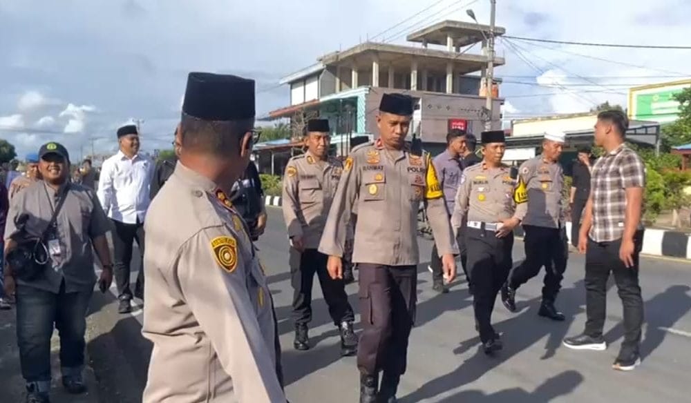 Berbagi Takjil Polres Bengkulu Selatan