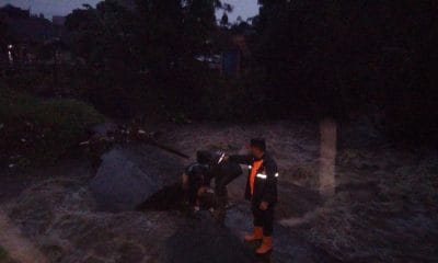 banjir terjang karang anyar